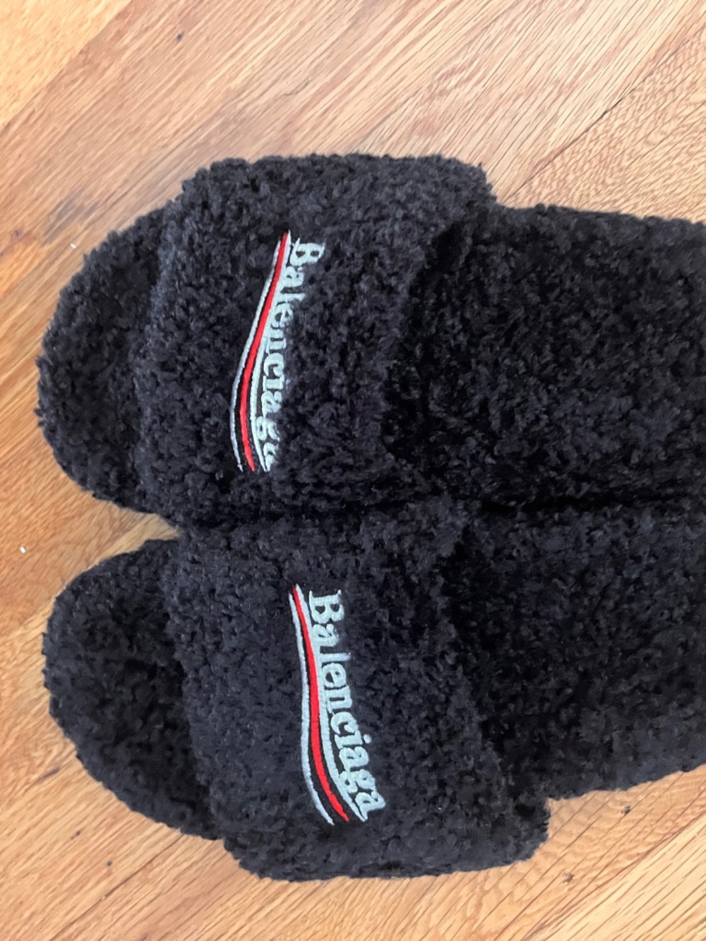 Black Balenciaga fur slides - Picture 2 of 3